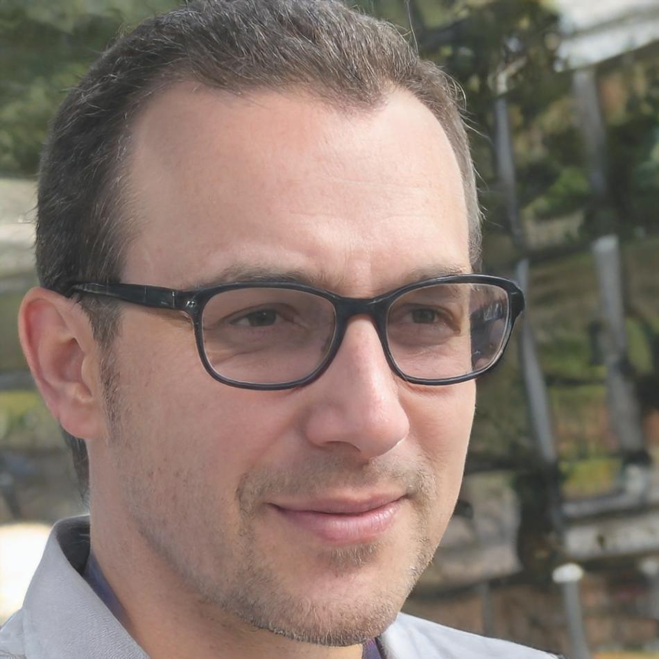 Portrait of Declan Thornbury, Investment Analyst at Jolexmyth
